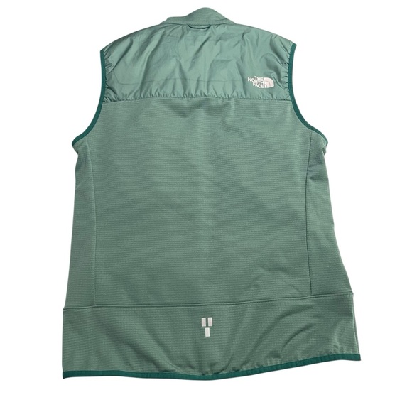 The North Face Men's Winter Warm Pro Vest Size S Slim Fit Color Dark Sage - Picture 4 of 16